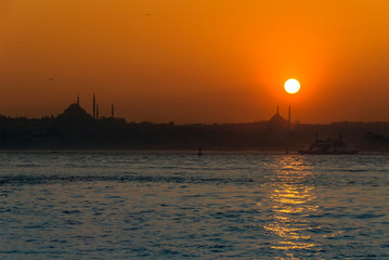 Wall Mural - Istanbul, Turkey, 19 March 2007: Suleymaniye and Fatih Mosque, Sunset