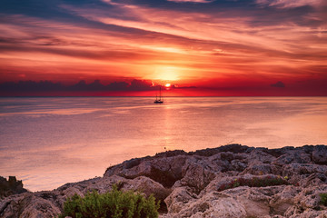 Wall Mural - Sunrise at sea