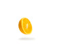 Naranja cortada por la mitad levitando y proyectando sombra sobre un fondo blanco liso y aislado. Vista de frente. Copy space