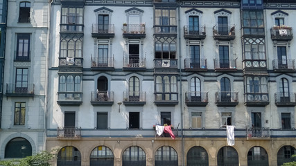 Wall Mural - Cityscape of Bilbao (Basque country, Spain)