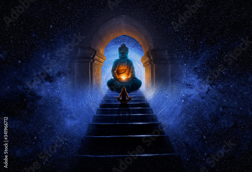 Fotomural Woman in yoga pose praying to Buddha