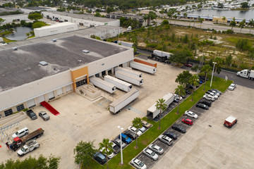 Pembroke Park FL food distribution warehouses with reefer trucks