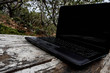 © Camilo - Trabajo con Notebook en Naturaleza por Cuarentena / Home Office