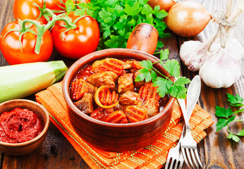 Canvas Print - Meat stew with vegetables