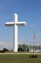 Cross At The Crossroads At Effingham Illinois