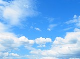 Fototapeta Na sufit - 日本の田舎の風景　8月　夏の青空と雲
