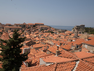 Vista de Dubrovnik desde las murallas de la ciudad