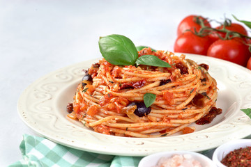 Sticker - Pasta with tomato sauce, sun-dried tomatoes and olives