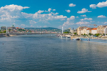 Canvas Print - panorama of the city of Budapest in Hungary