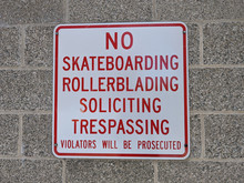 No Skateboarding And Rollerblading Sign In A Strip Mall Area