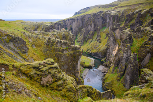 Fotografía Beautiful Fjadrargjlufur canyon