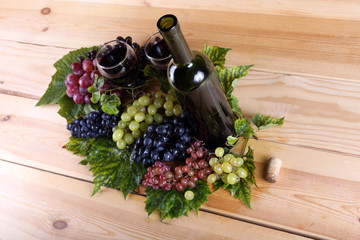 Wall Mural - Grape and wine on table