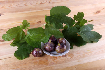 Figs on table