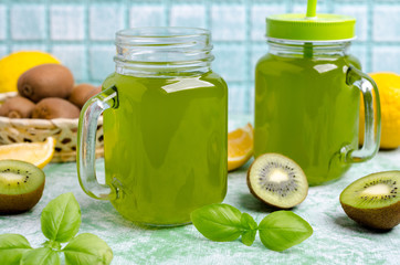 Wall Mural - Kiwi drink in glass