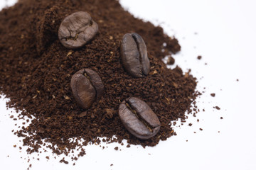 roasted coffee beans with background
