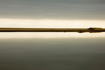 Wall Mural - horizon over quiet water