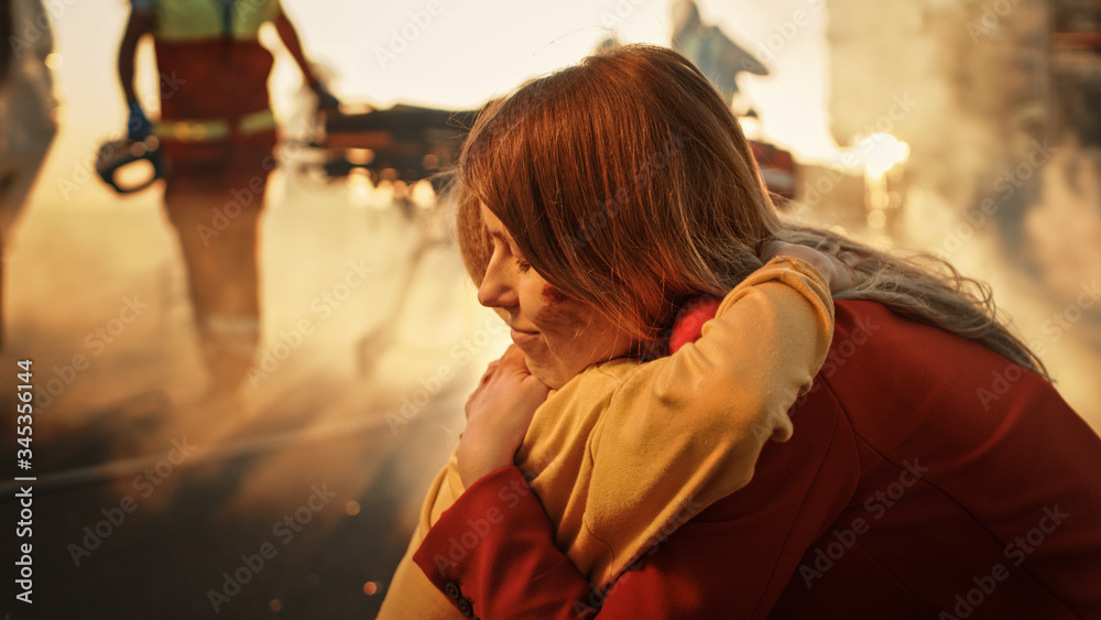 Injured Mother and Young Daughter Reunite After Terrible Car Crash ...