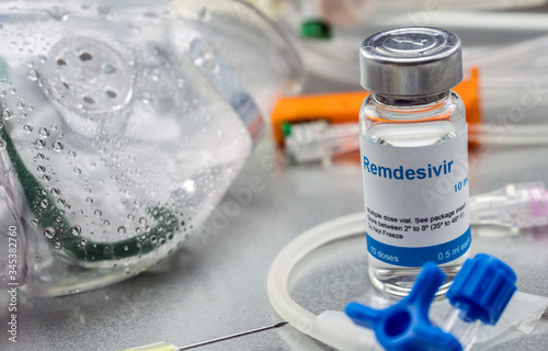 Fotomural Medication prepared for people affected by Covid-19, Remdesivir is a selective a