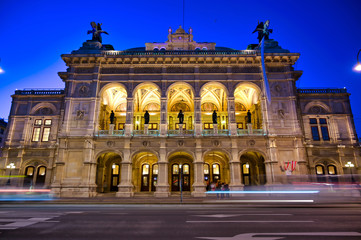 Wall Mural - Vienna, Austria - May 18, 2019 - The Vienna State Opera located in Vienna, Austria at night.