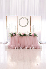 Canvas Print - Wedding restaurant decor. Light color scheme with white and rose colors