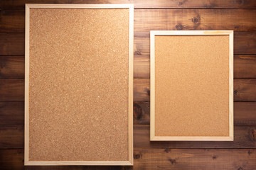 Canvas Print - cork board on wooden background