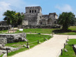 Antyczne miasto Tulum na Jukatanie w Meksyku - ruiny budowli Majów
