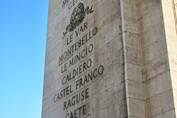 Arc de triomphe in paris.