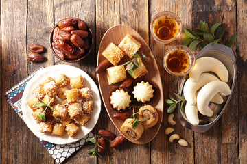 Canvas Print - assorted of baklava, arabian pastries