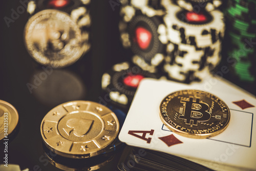 Fotomural Casino Chips Bitcoins And Diamond Ace Card.