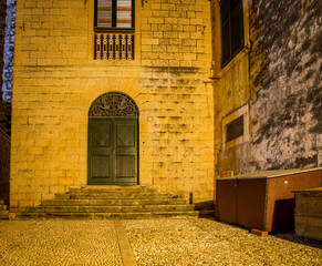 Canvas Print - Church entrance at night in Dubrovnik 