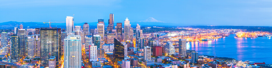 Wall Mural - scenic view of down town of  seattle city at night,Seattle,Washington,usa.   for editorail use only.