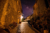 Fototapeta Uliczki - carennac im Tal der Dordogne bei Nacht