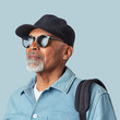 © rawpixel.com - Senior black man wearing a cap and sunglasses mockup