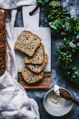 bread with seeds