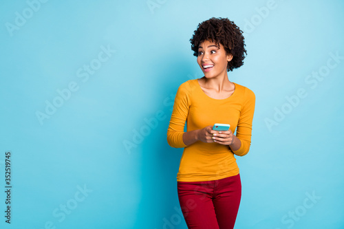 Fotomural Portrait of her she nice attractive lovely glad excited amazed cheerful cheery w