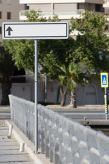 empty street sign for copy space.