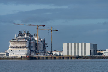 Janvier 2020 - France - Loire Atlantique - Construction d'un paquebot  au port de Saint Nazaire