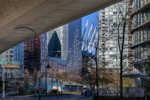 View of city street, Yaletown, Vancouver, Lower Mainland, British Columbia, Canada
