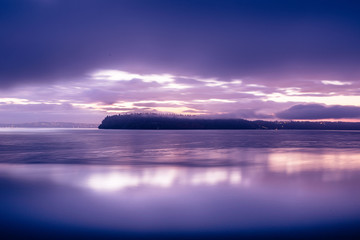 Wall Mural - sunrise over the sea
