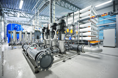 Fotografía Pump station for reverse osmosis industrial city water treatment station
