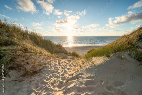 Fotografía Sunset at the dune beach