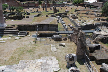 Wall Mural - ruins of an ancient roman forum city