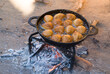 © michel BORDIEU - Friture de beignets, vallée de la Sambirano - Madagascar.
