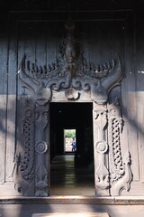 Sticker - Porte du monastère Bagaya à Inwa, Myanmar