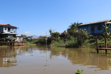 Canvas Print - Village flottant au lac Inle, Myanmar