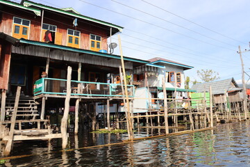 Canvas Print - Village flottant au lac Inle, Myanmar