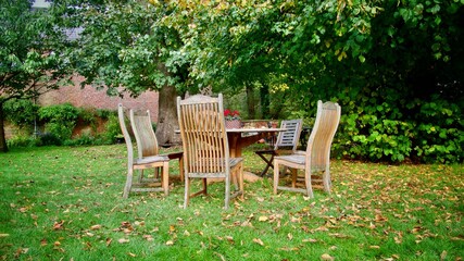 Canvas Print - English Garden with Furniture 