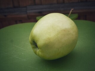 Poster - pear on the table