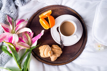 Canvas Print - Pink lilies and coffee cup