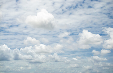 blue sky and white fluffy cloud horizon outdoor for background.